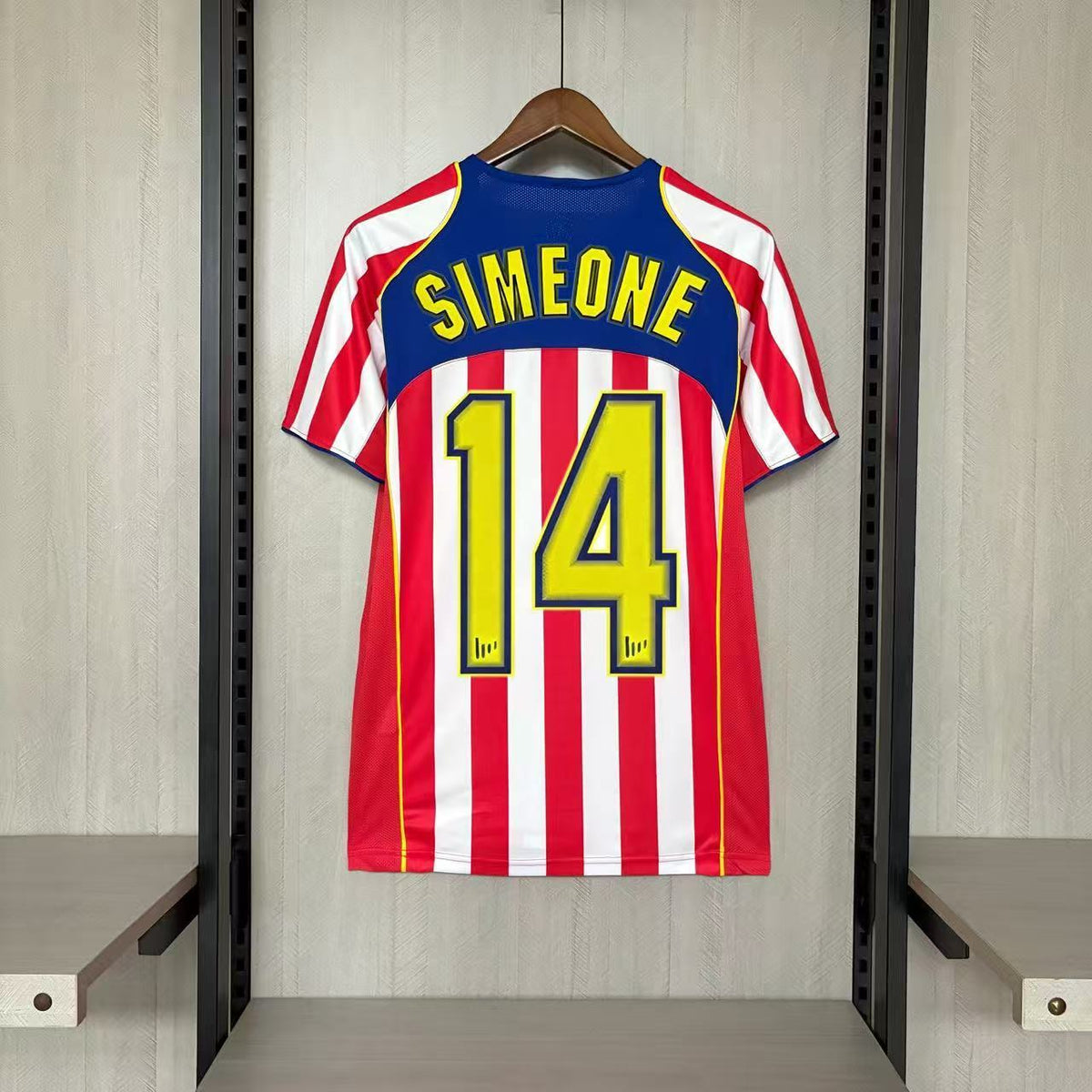 Camisa Retrô do Atlético de Madrid Home 2004 Torcedor