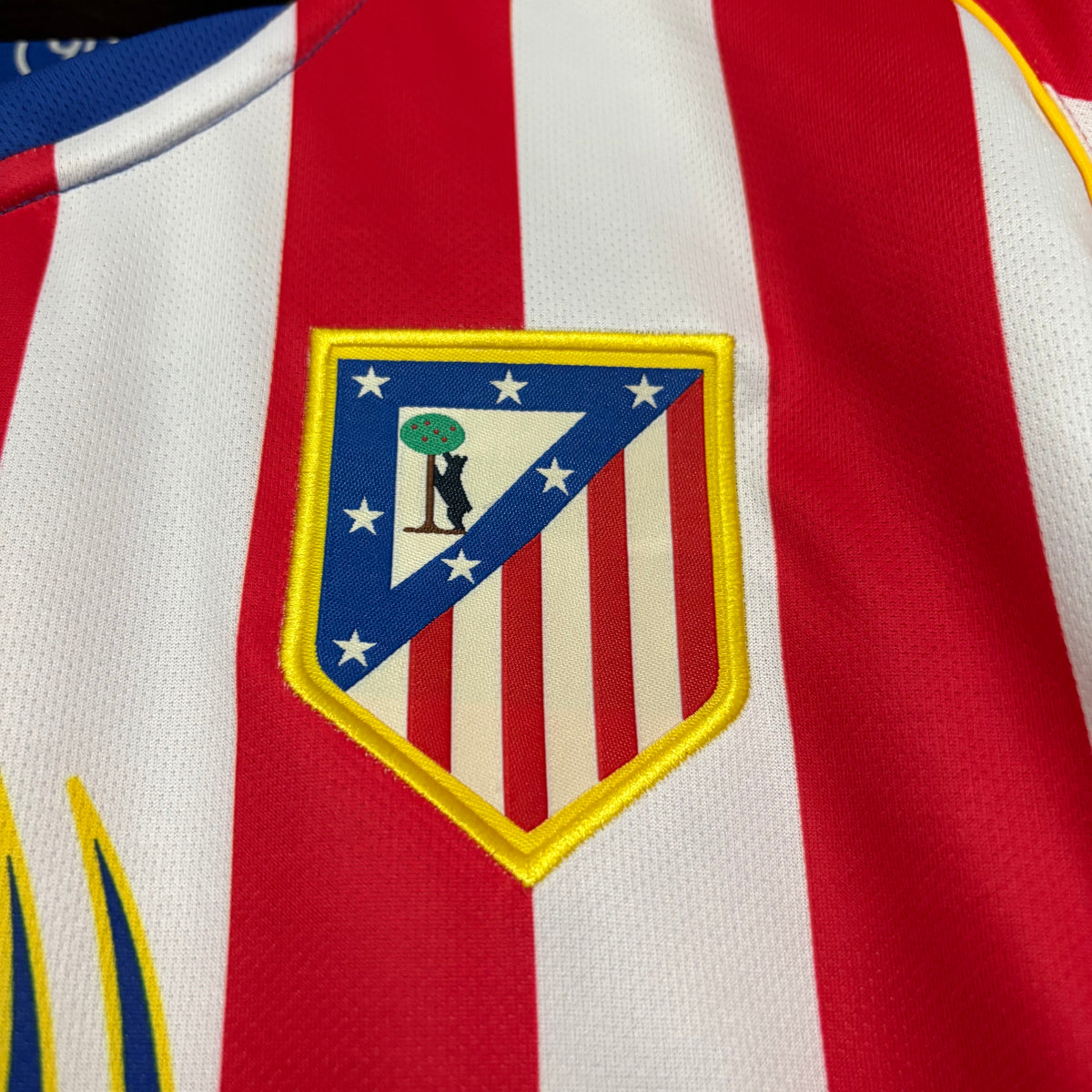 Camisa Retrô do Atlético de Madrid Home 2004 Torcedor