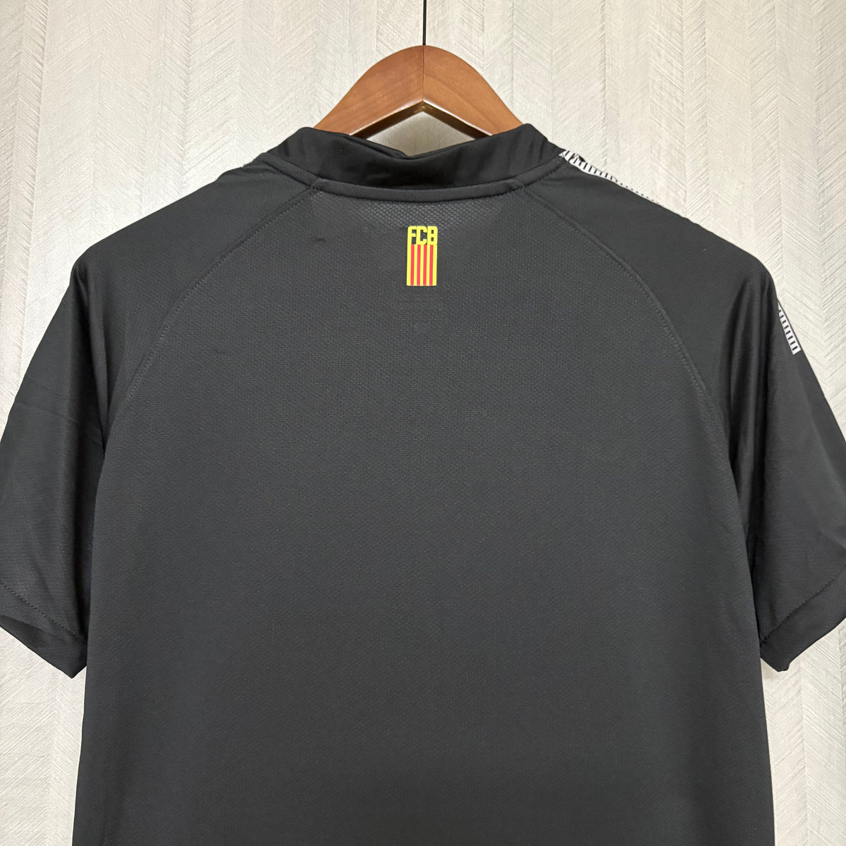 Camisa Retrô do Barcelona Away 2010/11 Torcedor