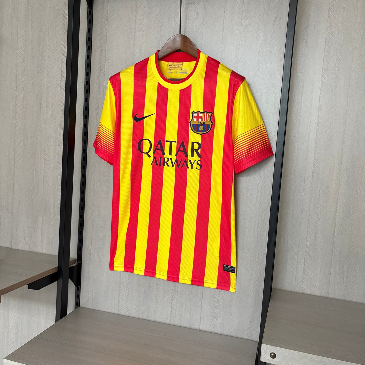 Camisa Retrô do Barcelona Away 2013/14 Torcedor
