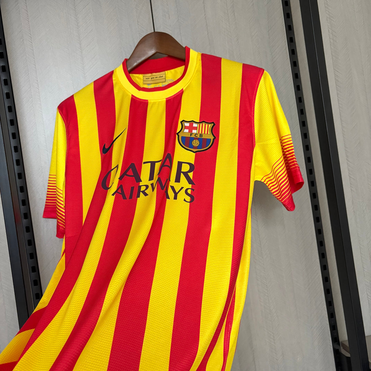 Camisa Retrô do Barcelona Away 2013/14 Torcedor