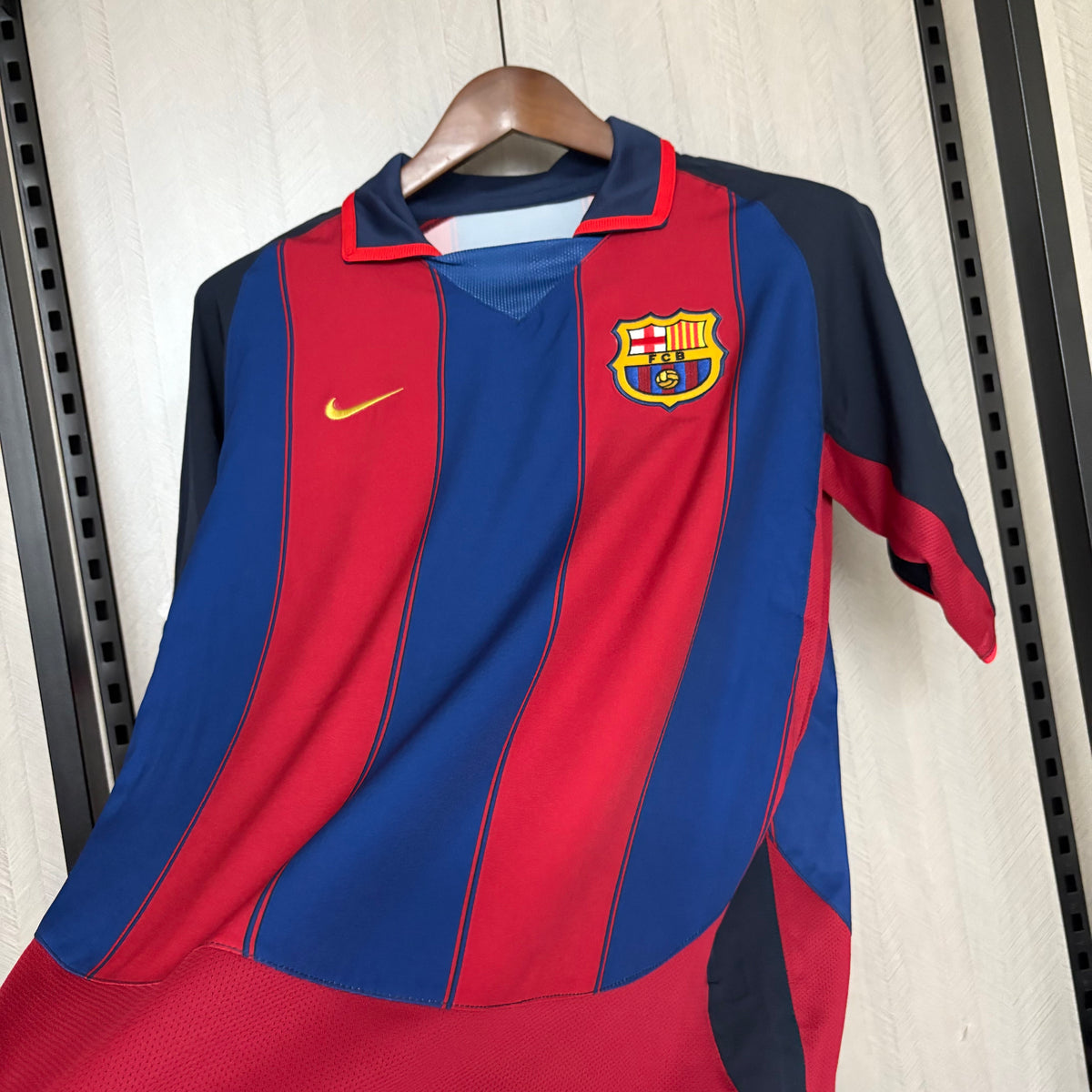 Camisa Retrô do Barcelona Home 2003/04 Torcedor