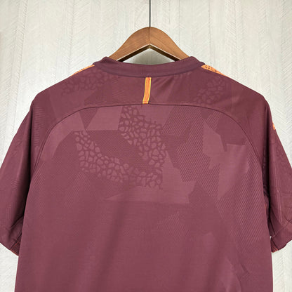 Camisa Retrô do Barcelona Home 2017/18 Torcedor