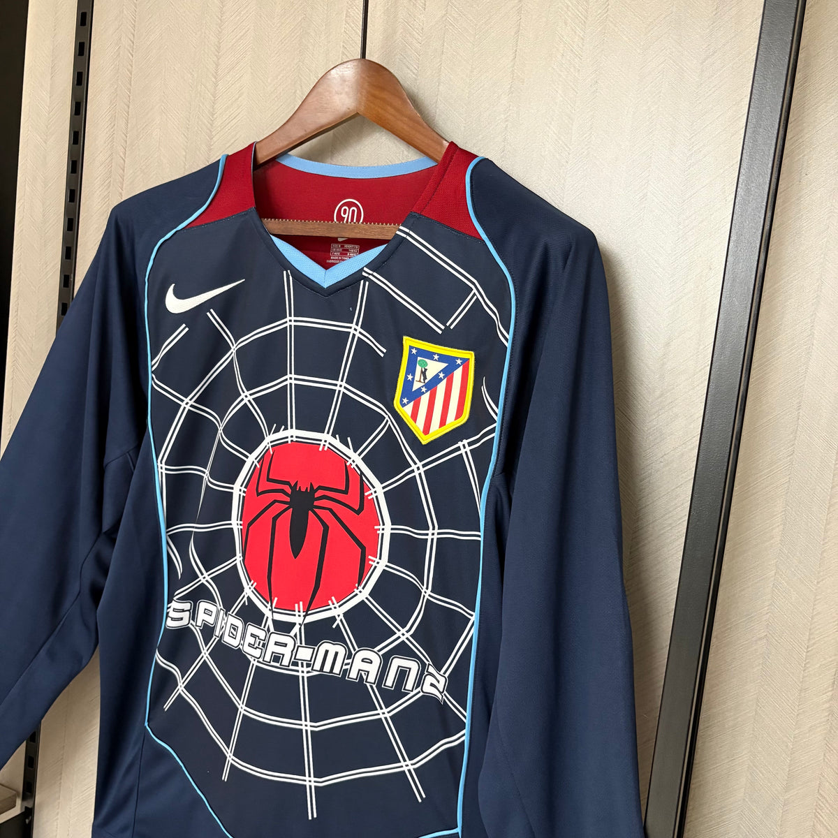 Camisa Retrô Manga Longa do Atlético de Madrid Away 2004 Torcedor