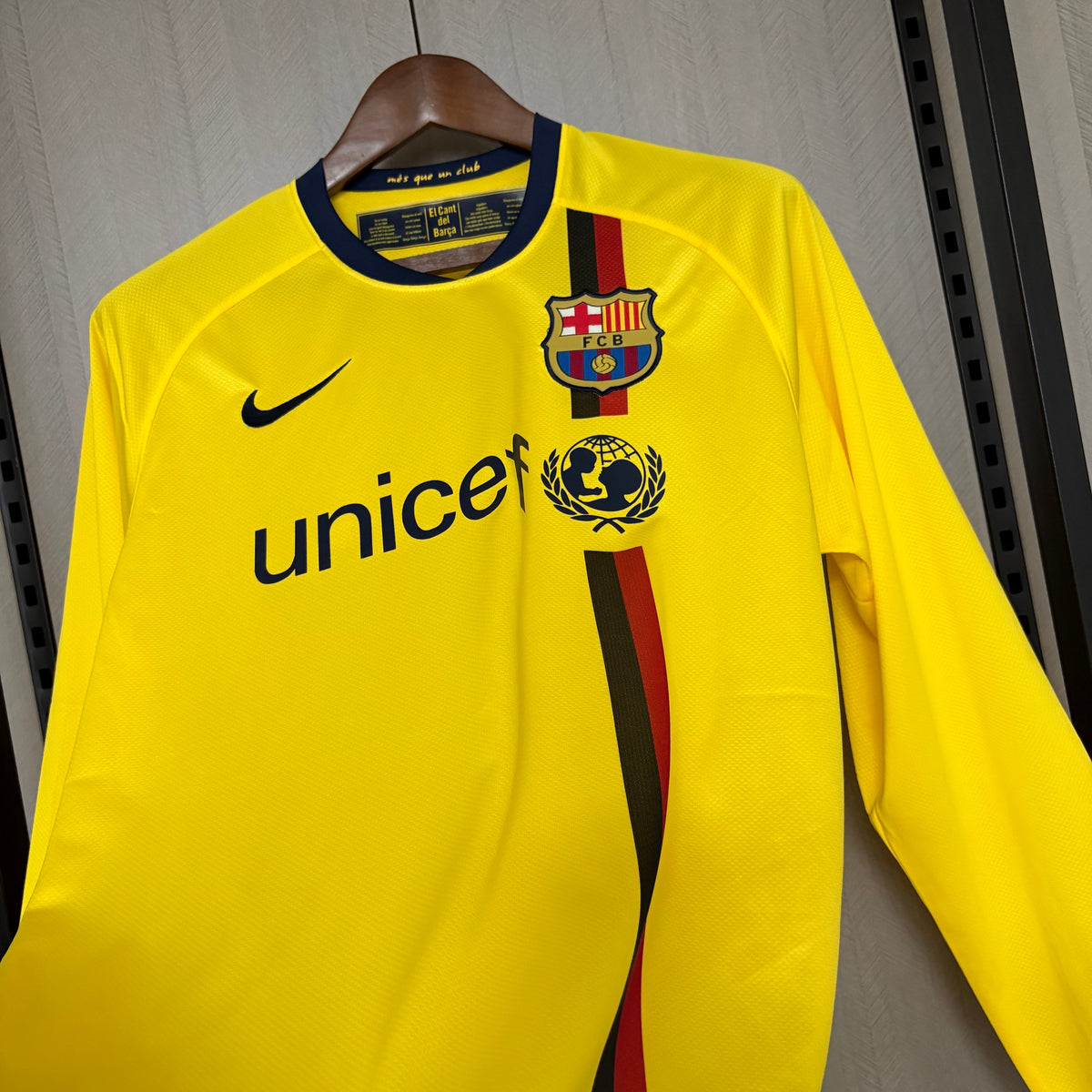 Camisa Retrô Manga Longa do Barcelona Away 2008/09 Torcedor