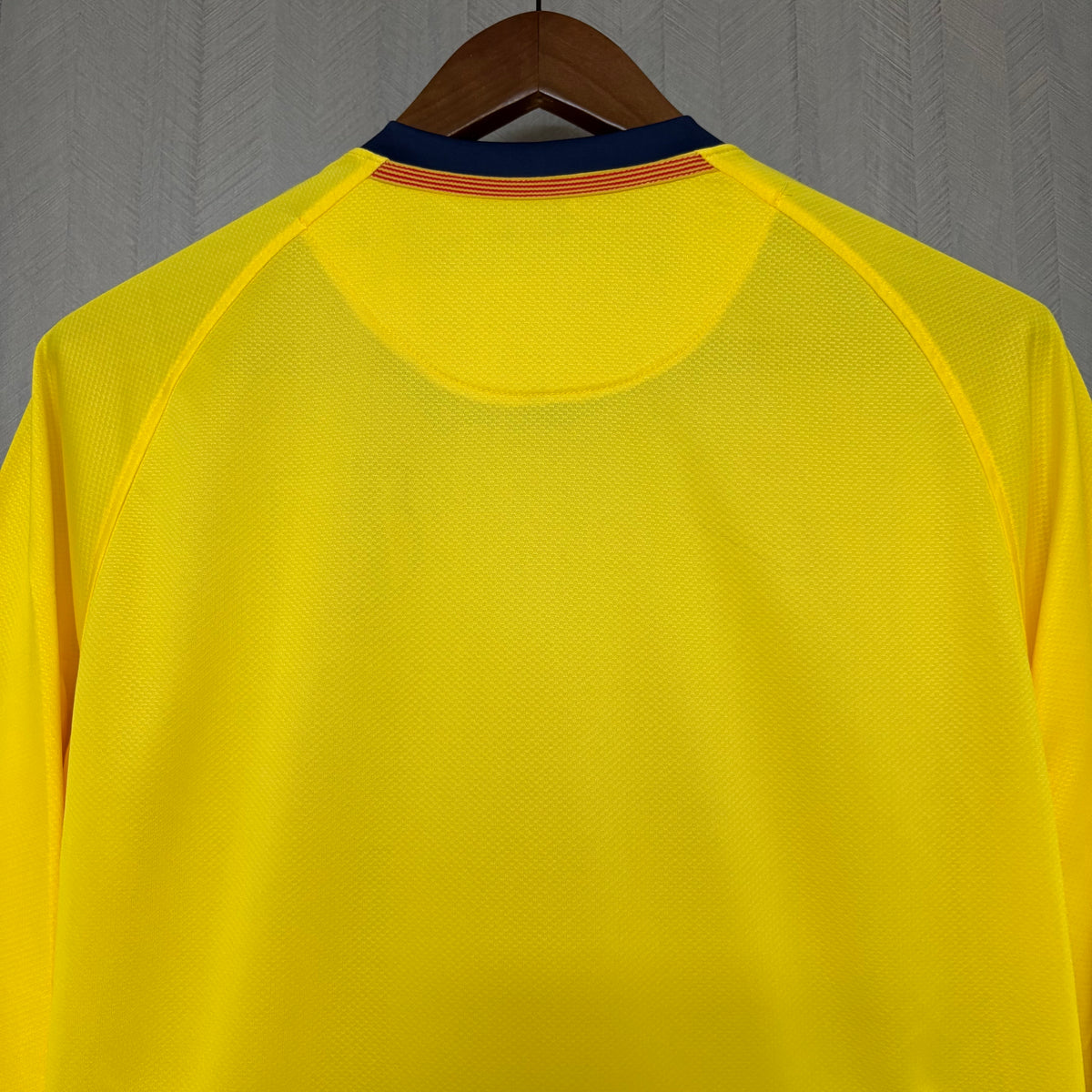 Camisa Retrô Manga Longa do Barcelona Away 2008/09 Torcedor