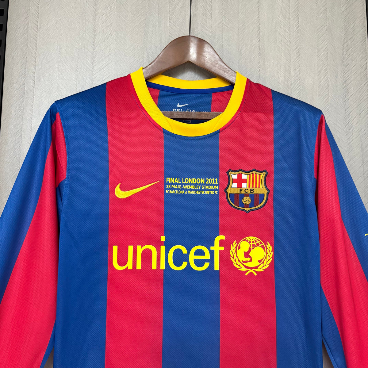Camisa Retrô Manga Longa do Barcelona Home 2010/11 Torcedor