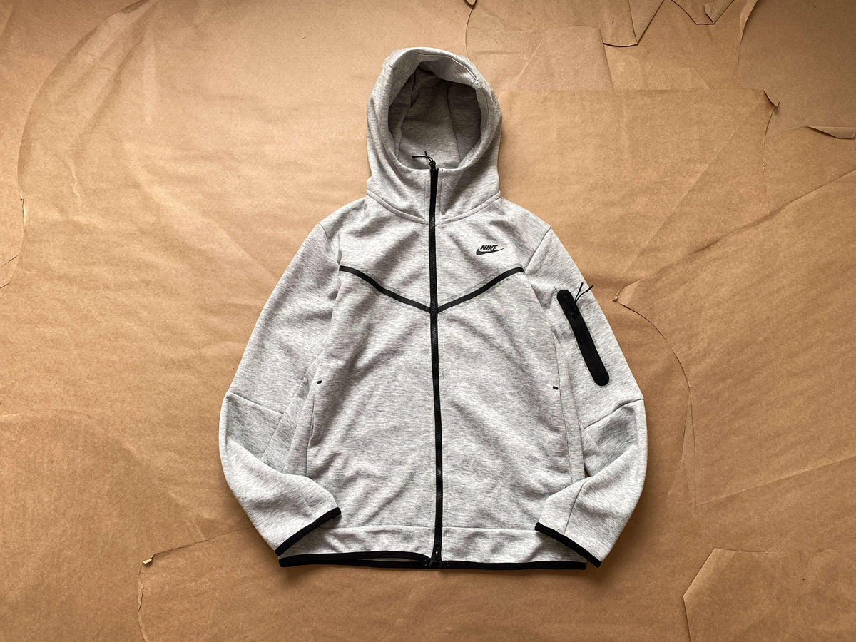 Conjunto Tech Fleece Nike - Cinza - DA Sports Oficial