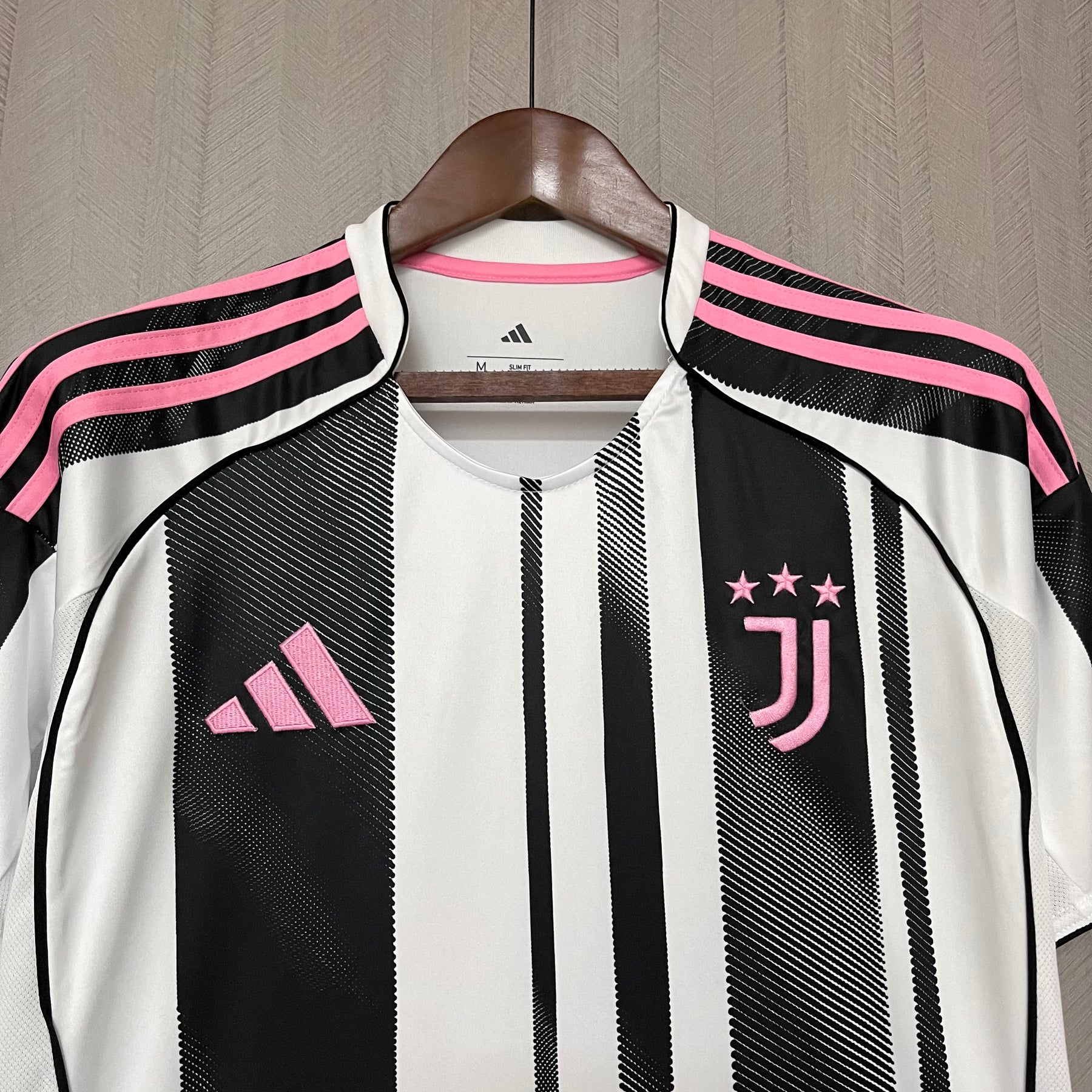 Camisa da Juventus Home 2025 - Preta e Branca
