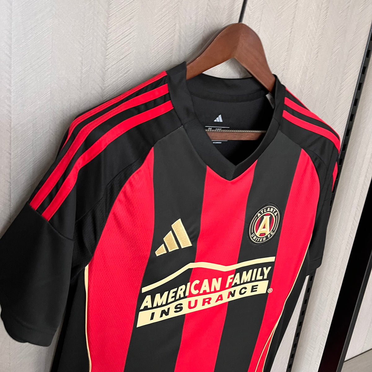 Camisa da Atlanta united  Home 2025 Preto e Vermelho