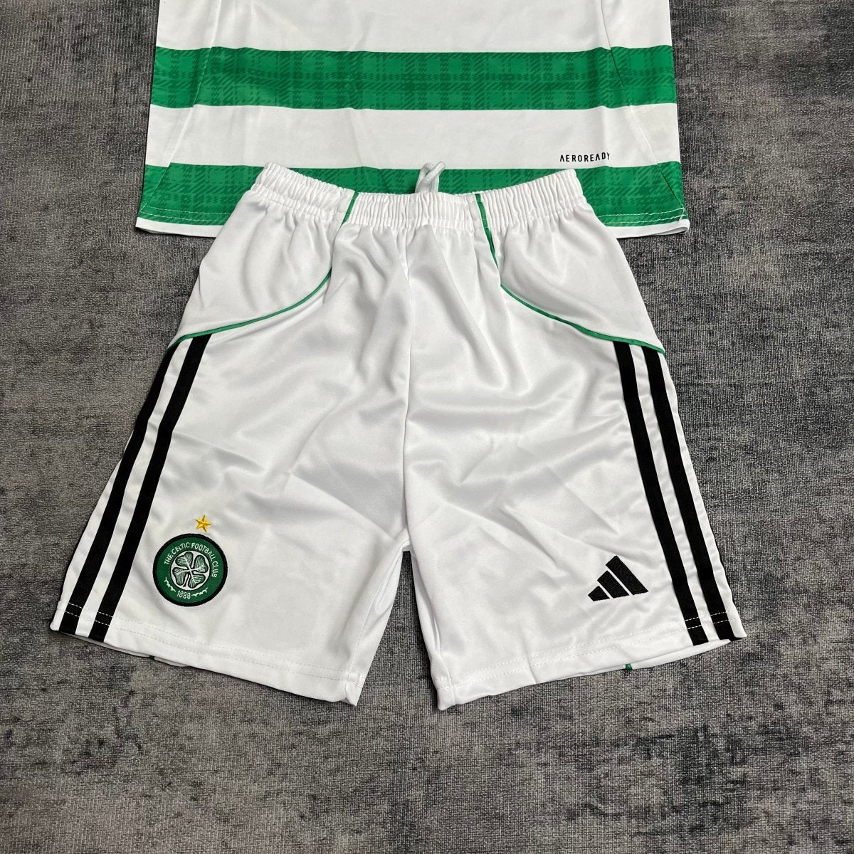 Conjunto Infantil  Celtic 2025/26