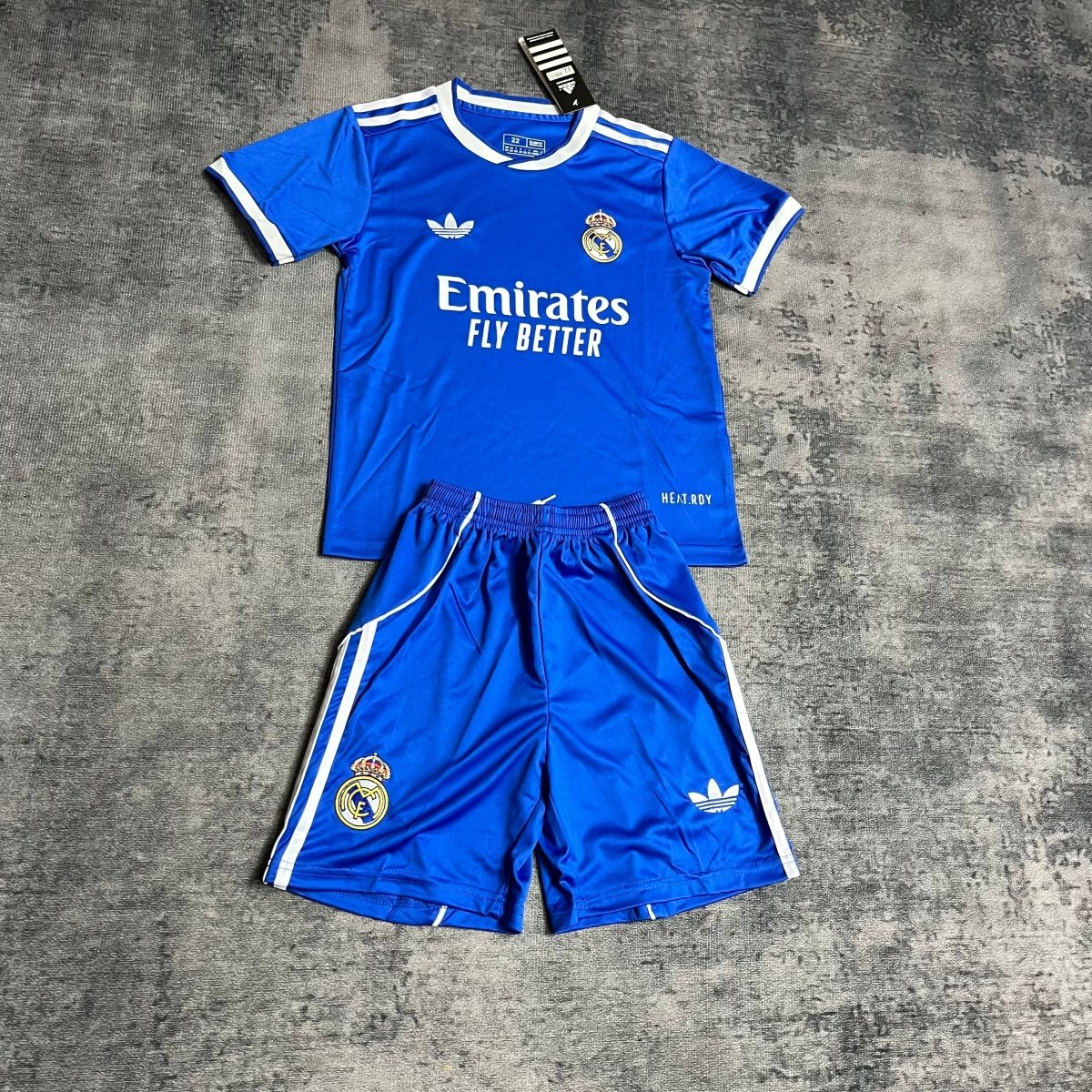 Conjunto Infantil Real Madrid 2025/26
