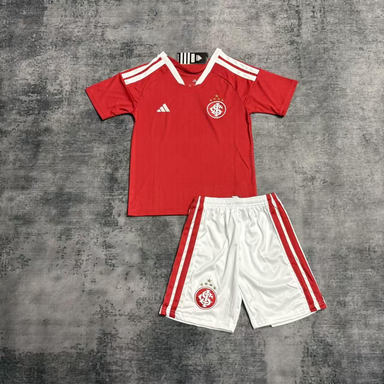 Conjunto Infantil Internacional 2026/27