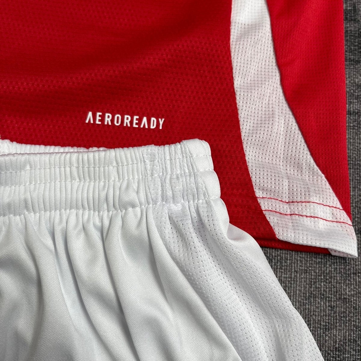 Conjunto Infantil Internacional 2025/26