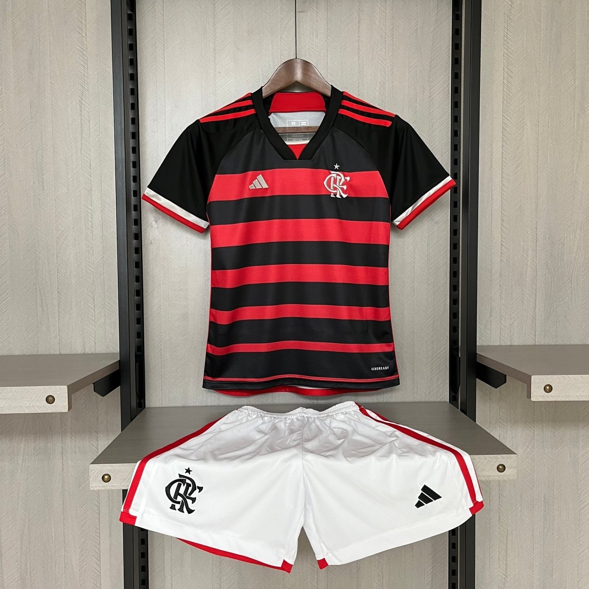 Kit Infantil Flamengo I 24/25 Torcedor Adidas - Vermelho+Preto - DA Sports Oficial