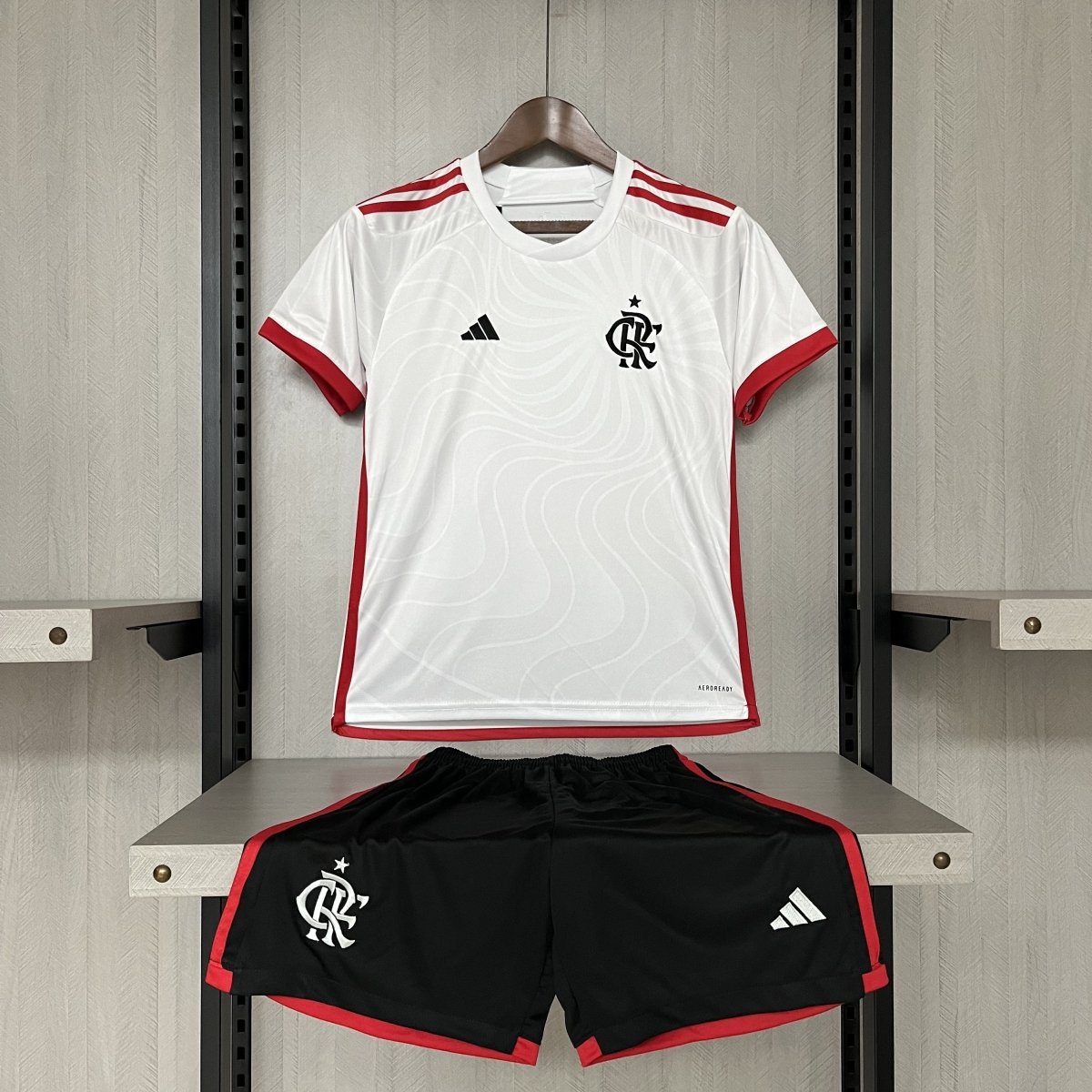 Kit Infantil Flamengo II 24/25 s/n° Torcedor Adidas - Branco - DA Sports Oficial