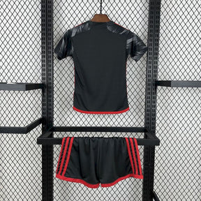Kit Infantil Flamengo III 24/25 s/n° Torcedor Adidas - Cinza - DA Sports Oficial