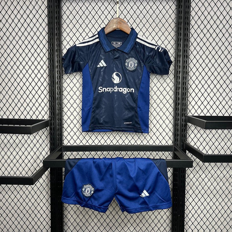 Kit Infantil Manchester United 24/25 - DA Sports Oficial