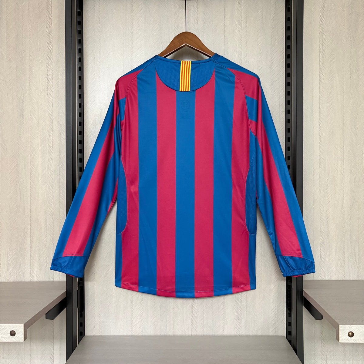Camisa Retrô Manga Longa do Barcelona Home 2005/06 Torcedor