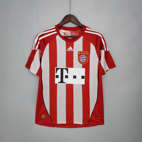 Camisa Bayern de Munique Retrô 2010/2011 Vermelha e Branca - Adidas - DA Sports Oficial